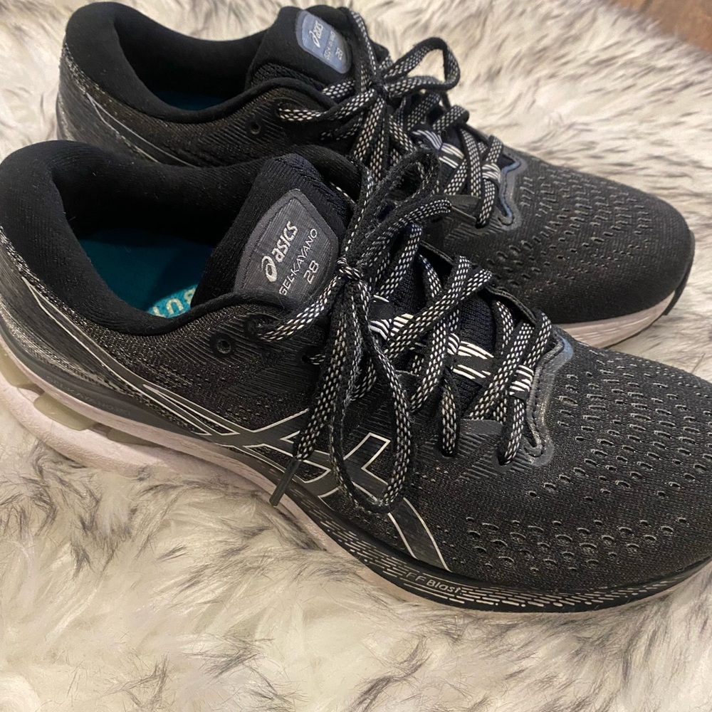 ASICS Gel Kayano 28 Men's Black Running Shoes